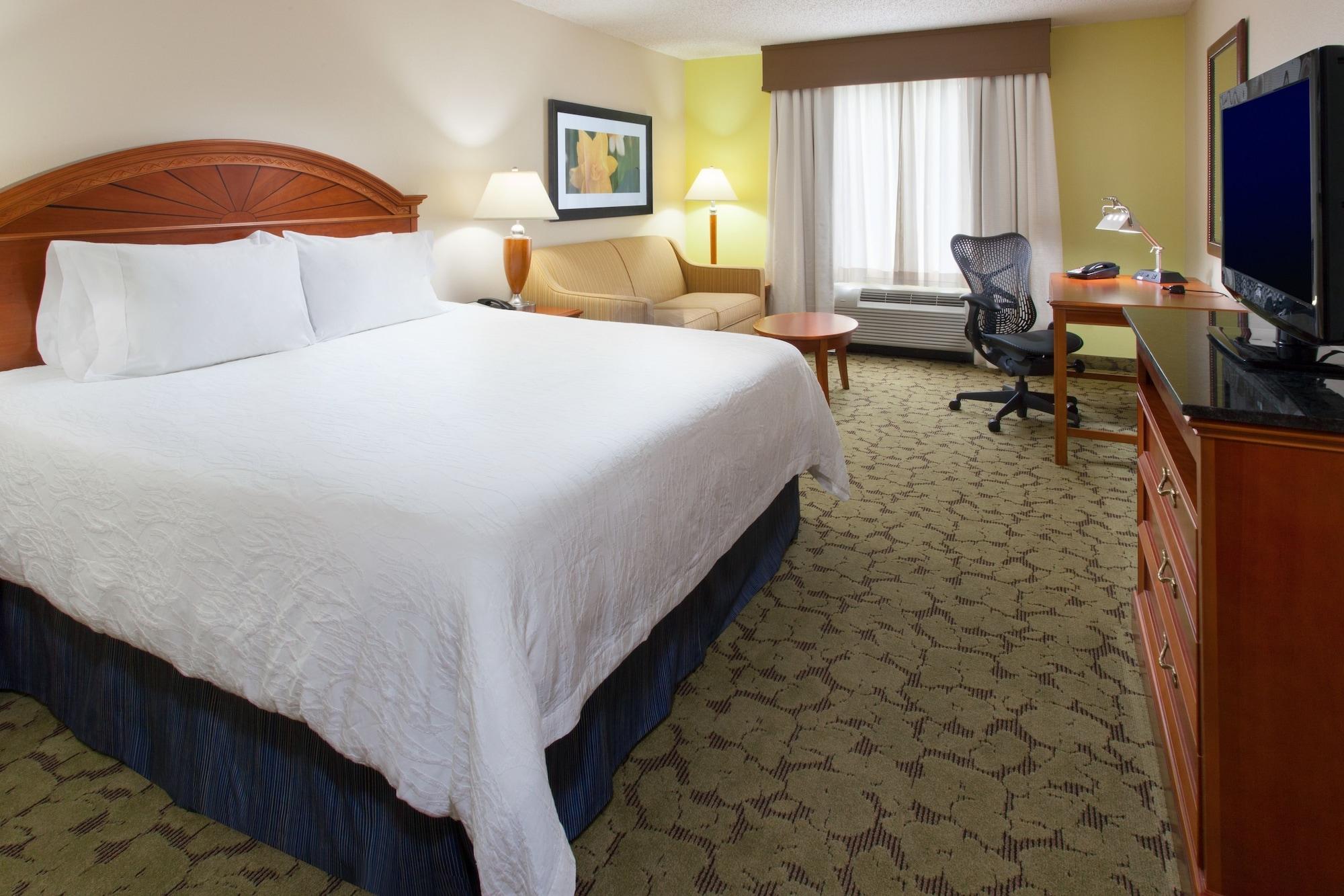 Hilton Garden Inn Гейнсвил Екстериор снимка
