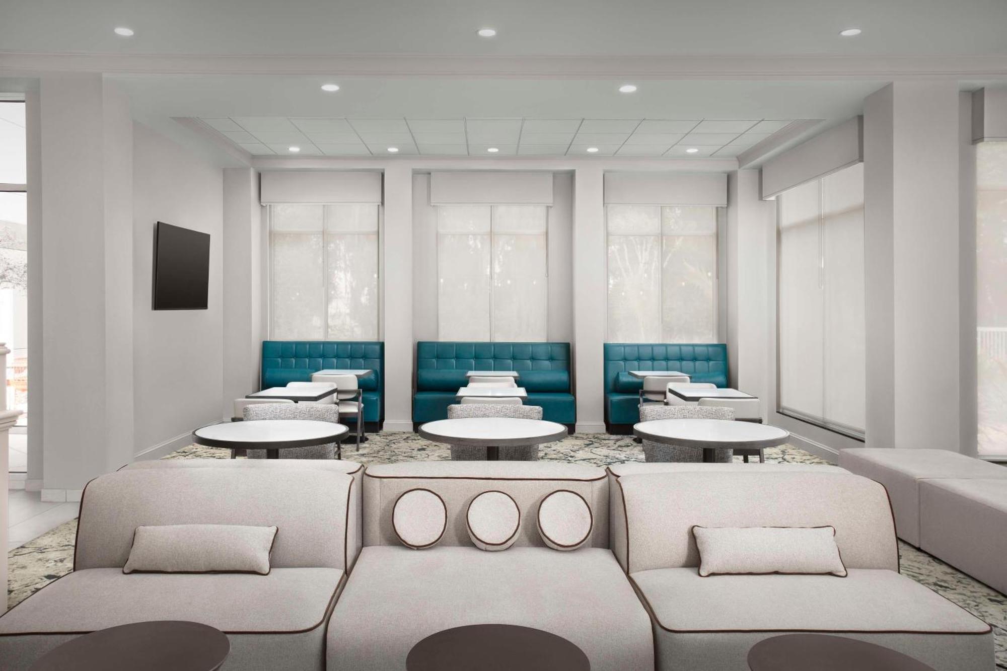 Hilton Garden Inn Гейнсвил Екстериор снимка